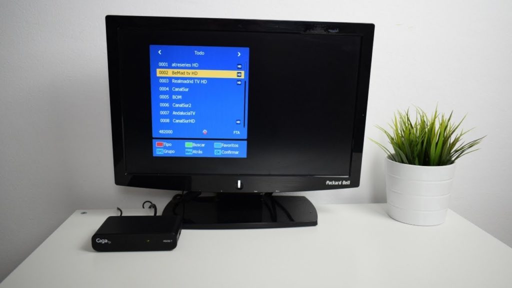 ¿Cómo hacer un monitor de PC a TV?