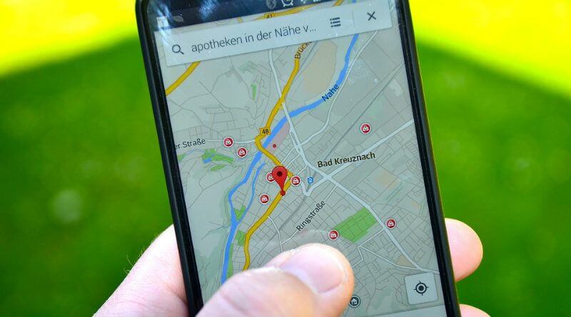 ¿Cómo rastrear un celular en Google Maps?