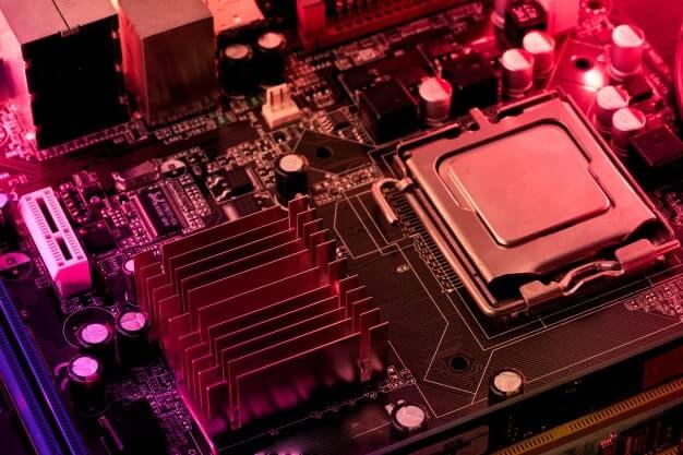¿Cómo saber si la memoria RAM es compatible con la placa base?